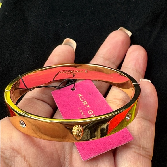 Kurt Geiger Jewelry - NWT KURT GEIGER London Gold Eagle & Rhinestone Clasp Bracelet